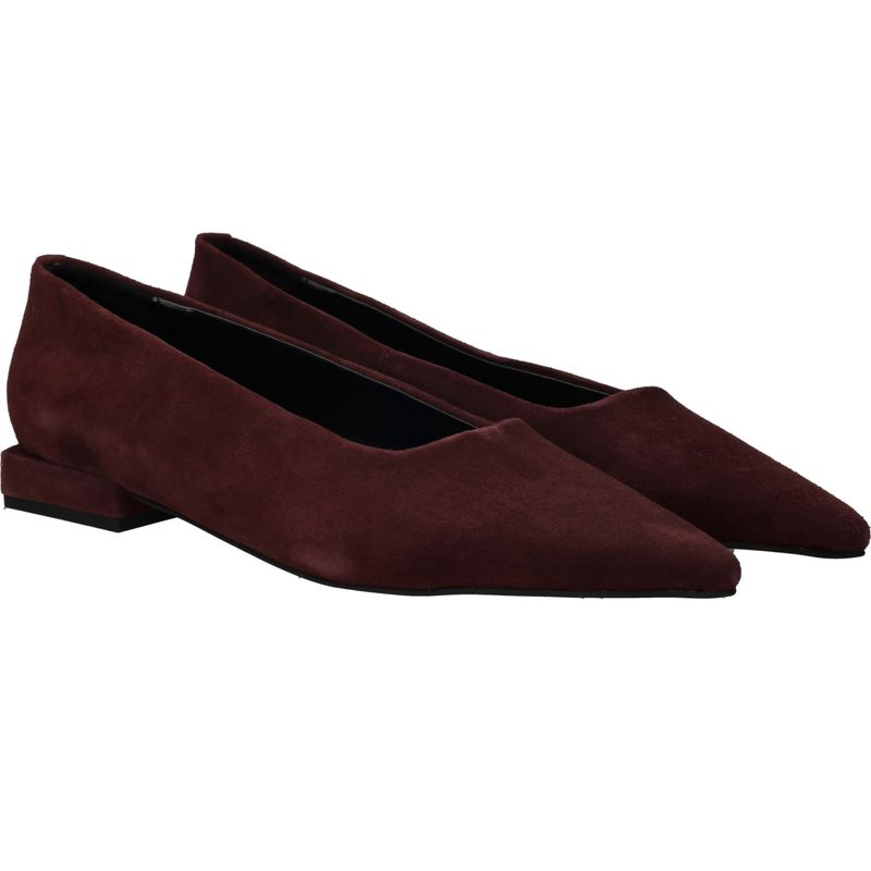 Deabused Ballerina's Rood Dames