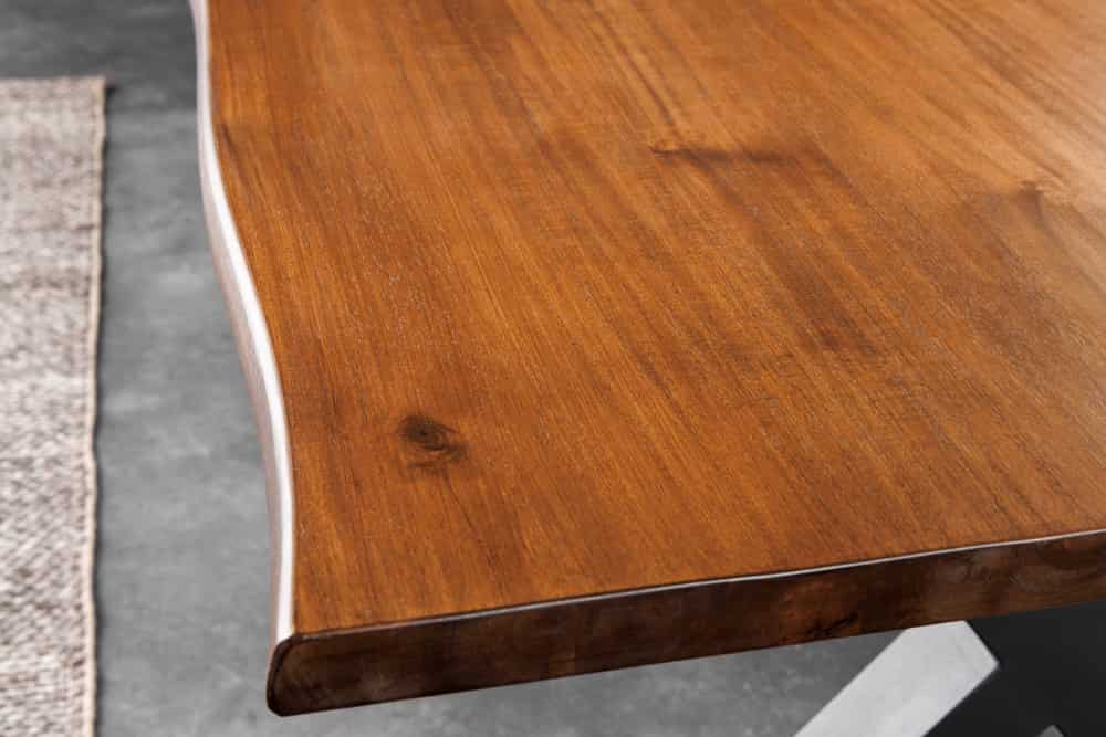 Massiver Esstisch GENESIS 160cm braun Akazienholz schwarz X-Gestell Baumkante