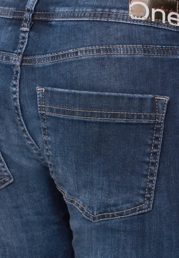 Casual Fit Jeans in 3/4 - brilliant indigo wash