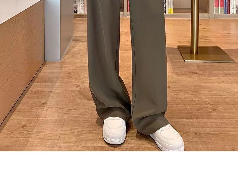 Rustie - Wijde broek met hoge taille en kleefband