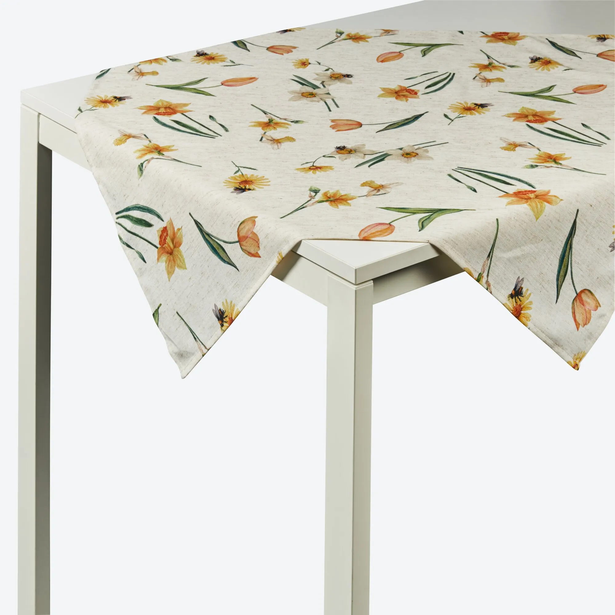 Mitteldecke mit Blumenmuster, ca. 80x80cm