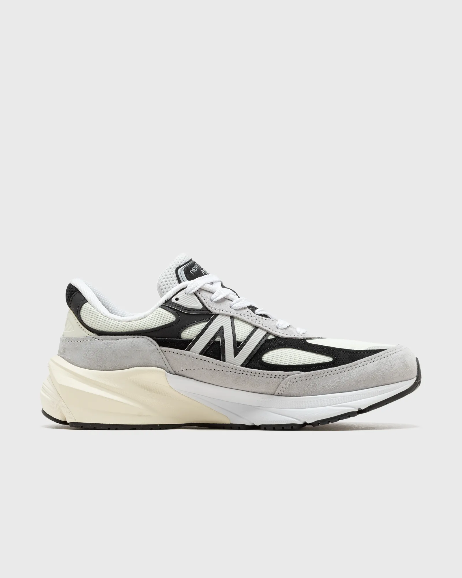 New Balance 990