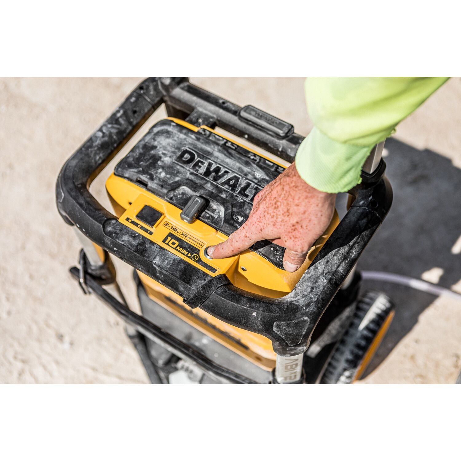 DeWALT DCMPW1600N Accu hogedrukreiniger 2x18V XR Basic Body