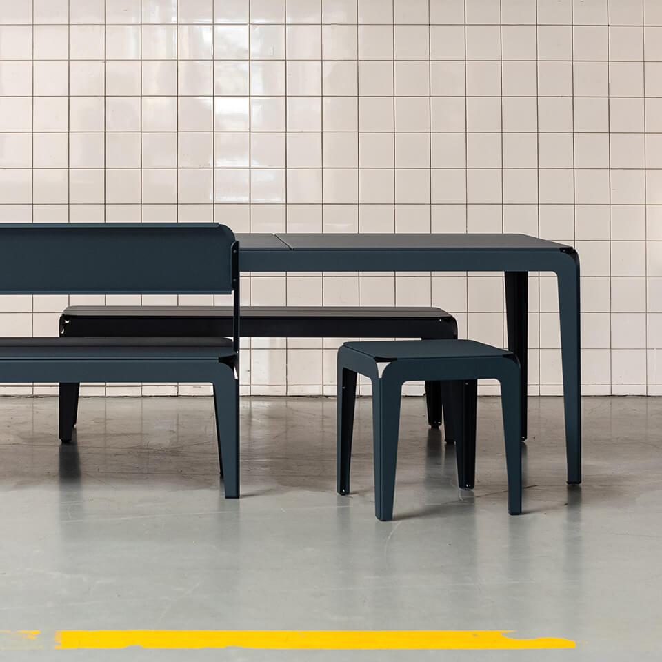 Tuinbank Bended Bench met rugleuning grey blue