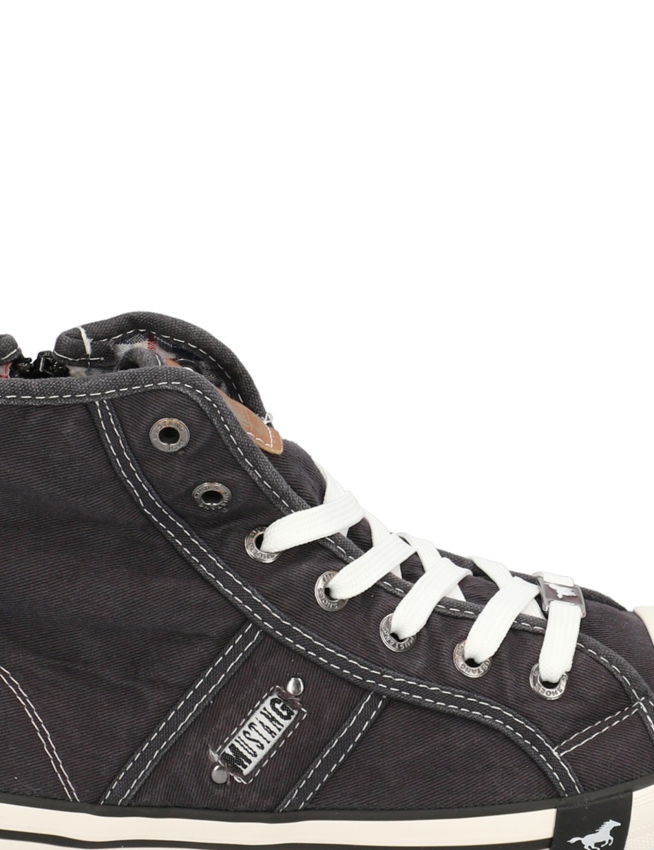 Canvas Sneaker Mid Cut