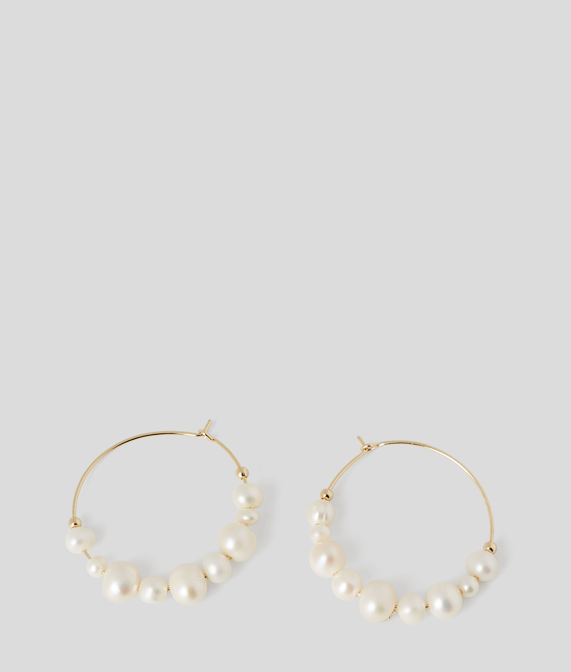 GRANDES BOUCLES D'OREILLES EN PERLES K/AUTOGRAPH