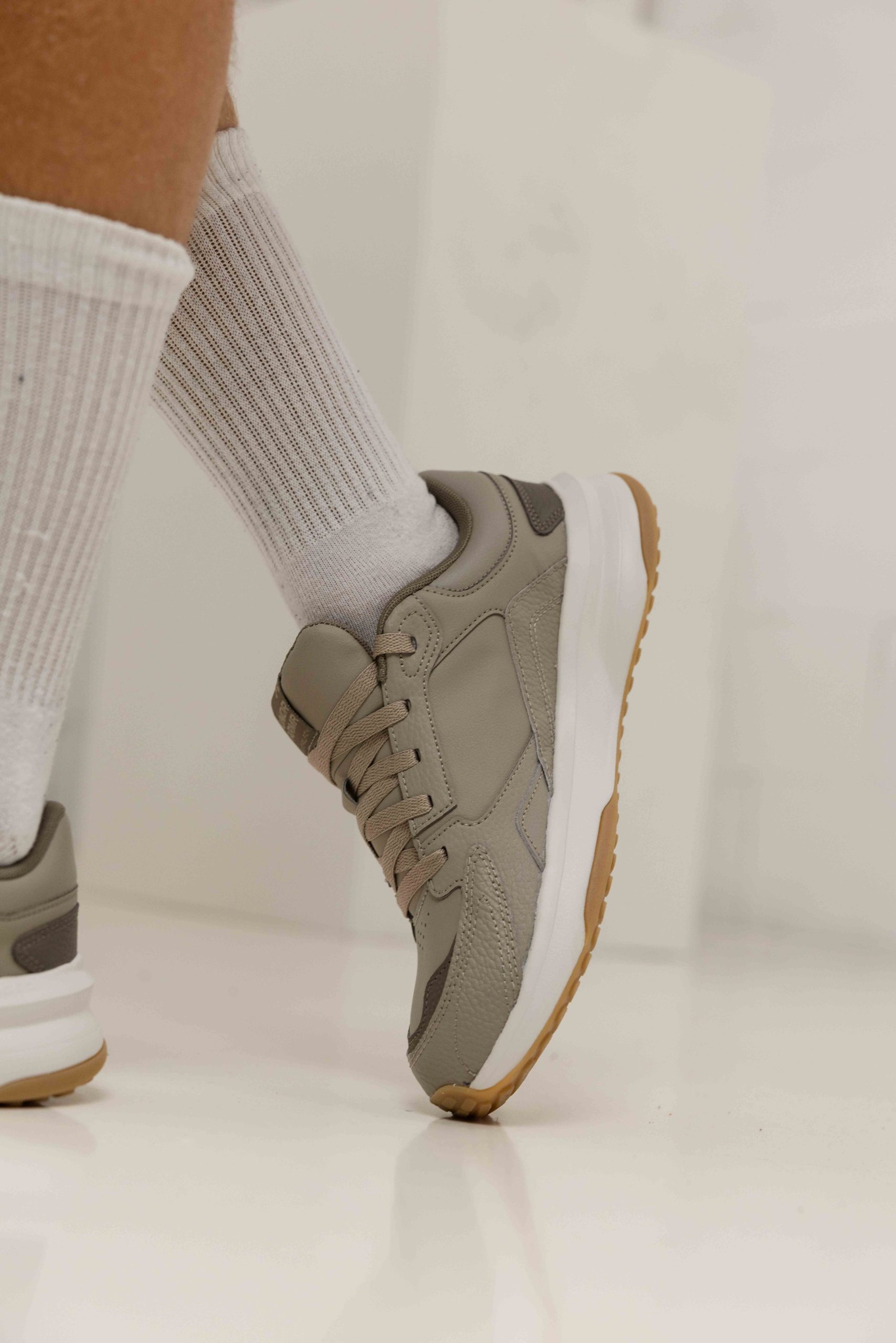 Under Armour Edge Leather Sneakers Heren Beige