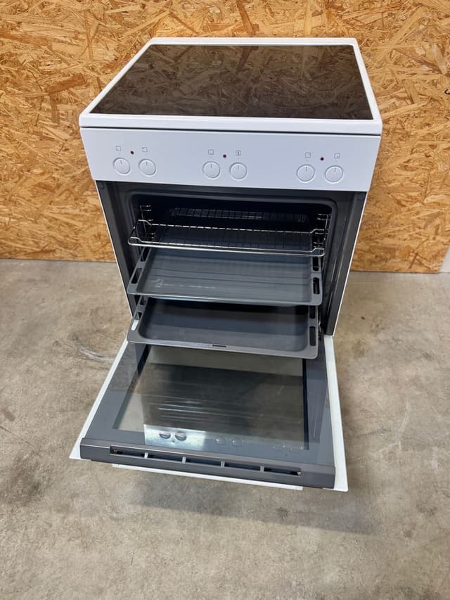 Bosch keramisk komfur HCE722123U