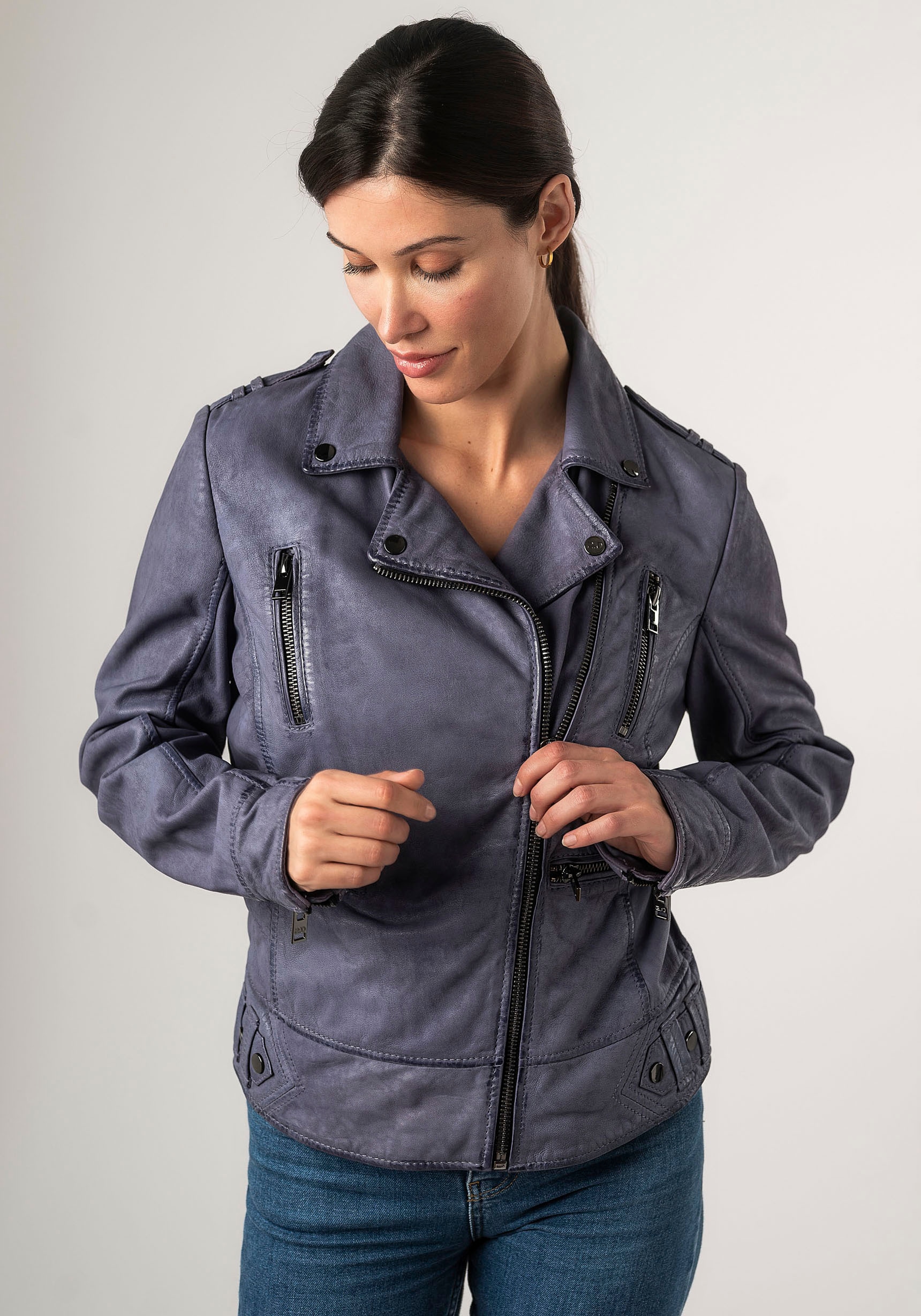 Mauritius Lederjacke »2Wtashi« mit Schulterklappen, mit Nieten, mit Zipper-Taschen