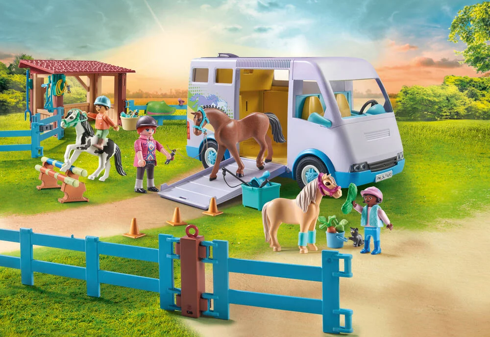 VAN POUR CHEVAL ET PONEYS AVEC ENCLOS - 71493