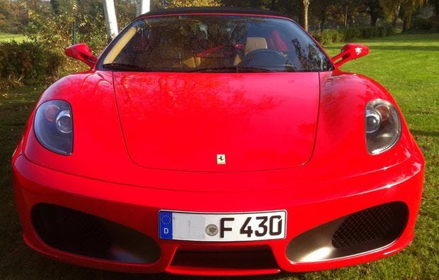 Ferrari F430 selber fahren in Berlin als Geschenk
