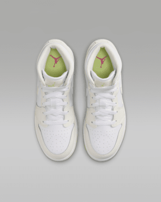 Air Jordan 1 Mid Older Kids' Shoes
