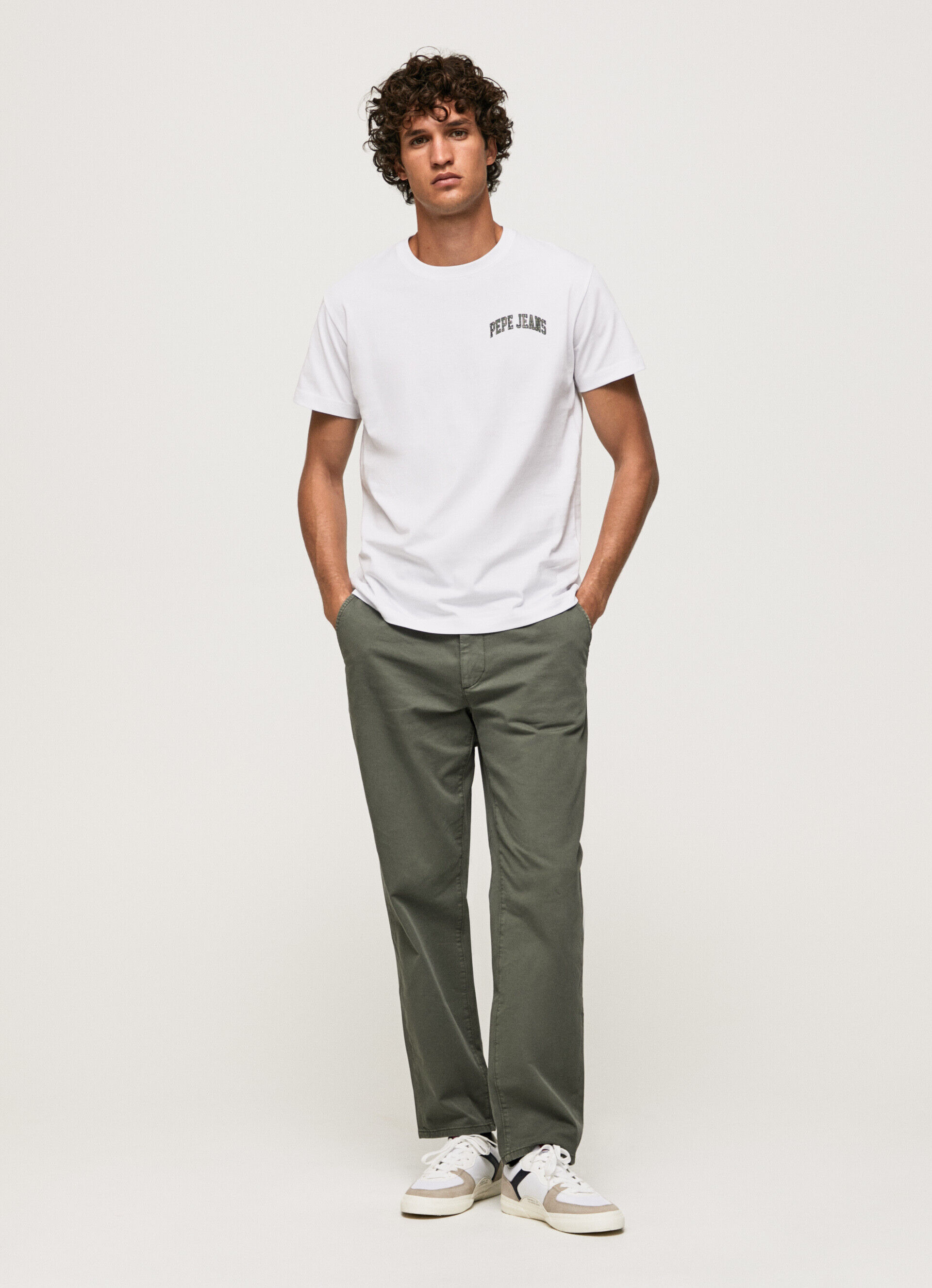 Camiseta de algodão com logo de alta densidade - branca
