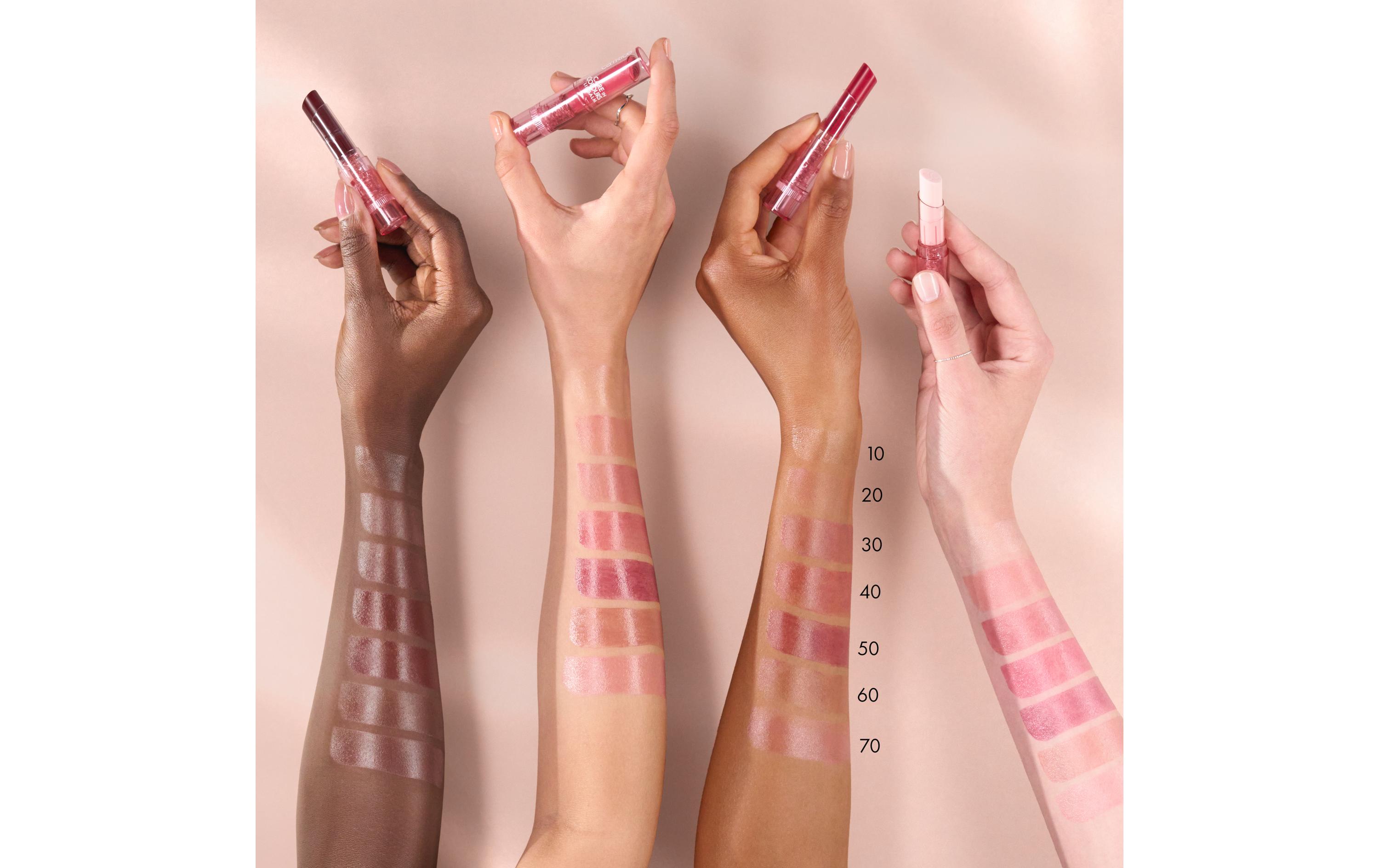Lip Gloss Care In Colours 070 GirlbossFarbiger Lippenbalsam in einem hellen Korallen-Pink für glänzende und mit Feuchtigkeit versorgte Lippen