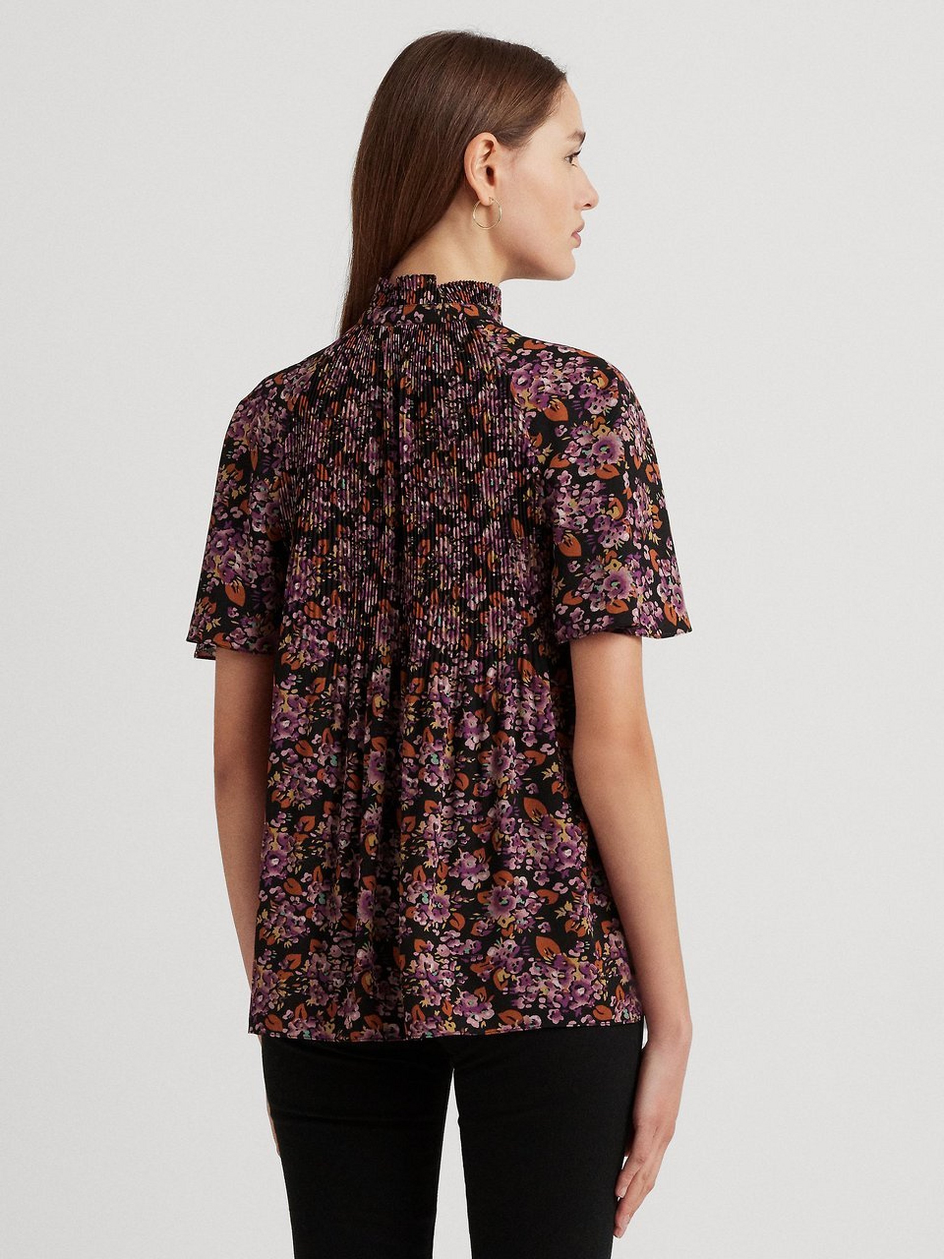 Bluse mit Stehkragen