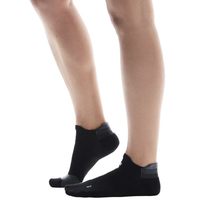 On Unisex Strømper Performance Run Sock Low-Cut Sort