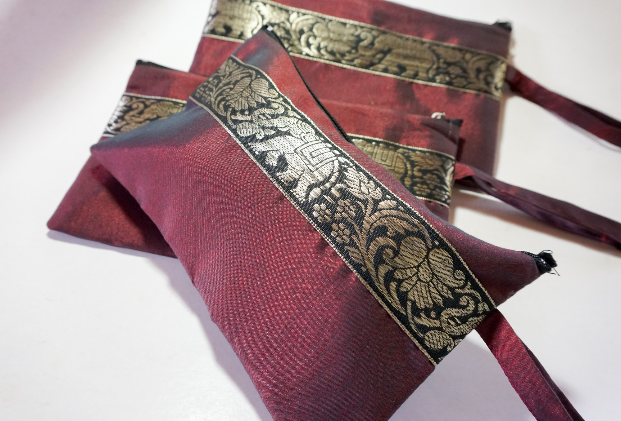 Zipper-Täschchen burgund, B 23 cm, H 13 cm günstig bestellen