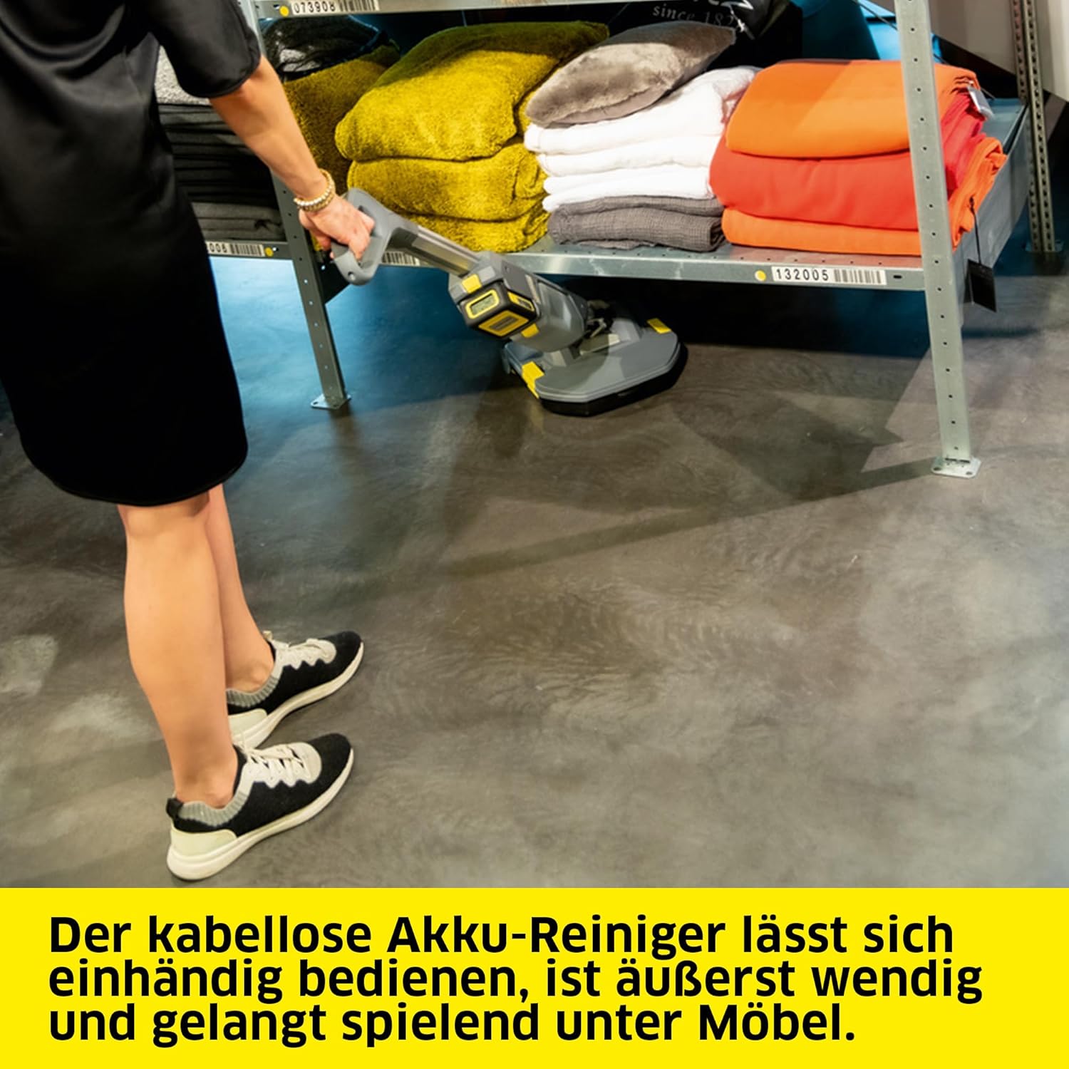 Kärcher Scheuersaugmaschine BR 30/1 C Bp, Leistung: 70 W, Flächenleistung: max. 150 m², 2-Tank-System, Arbeitsbreite: 300 mm, Walzenbürste, verwendbar mit dem Kärcher 18-V-Akku, ohne Akku