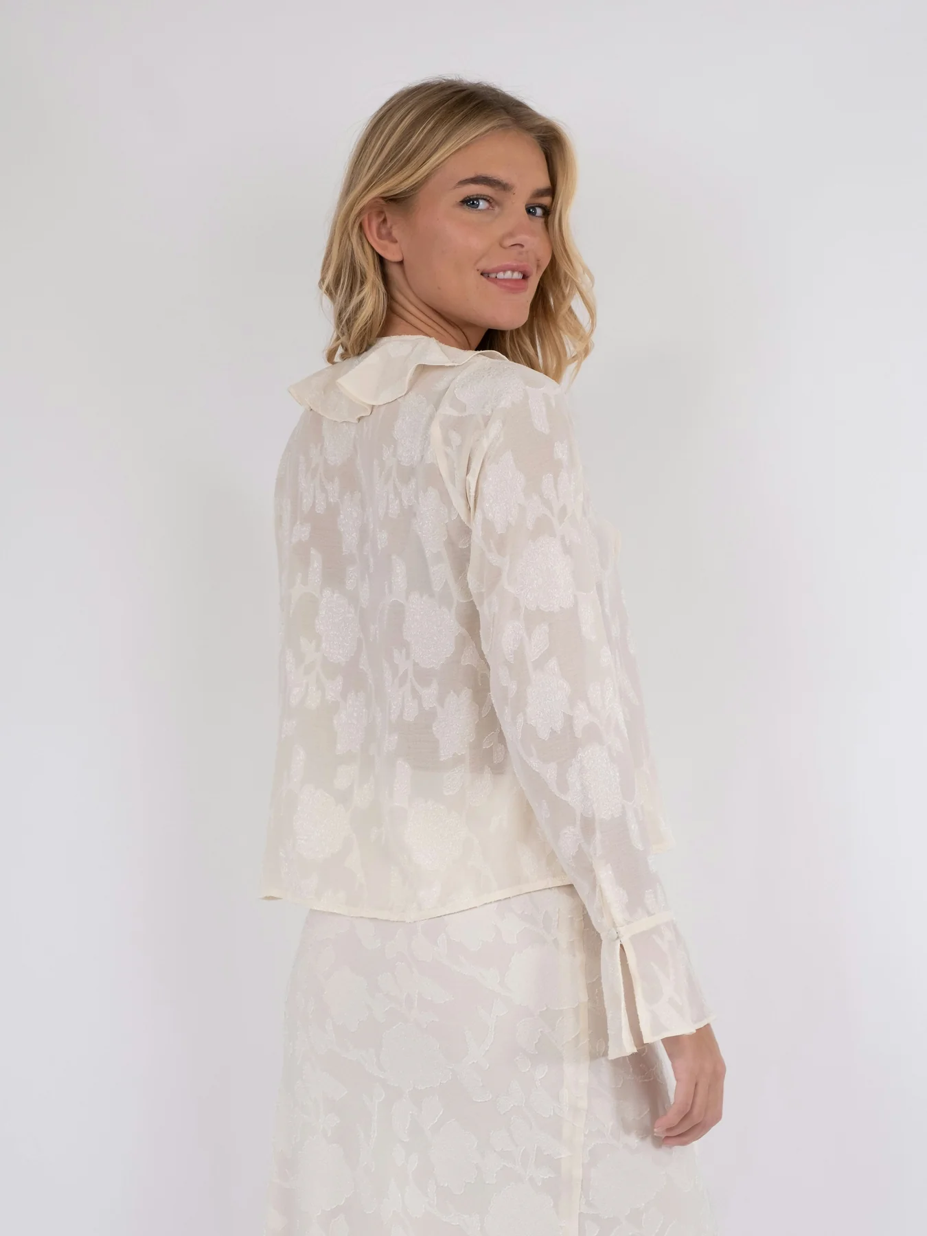 Neo Noir Anika Burnout Blouse off white
