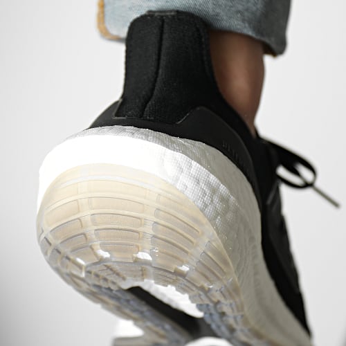 Baskets Ultraboost 22 GX3062 Core Black Cloud White