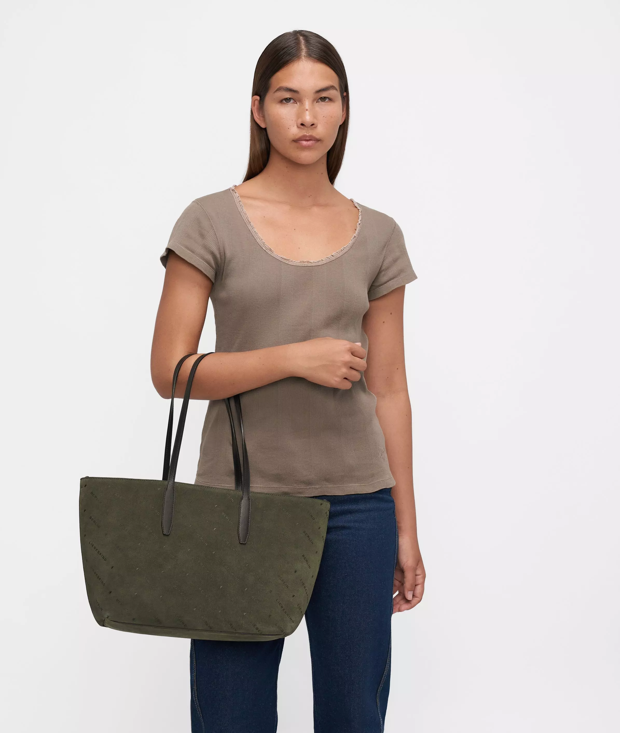 Monogram Shopper M Suede shopper with Liebeskind Berlin lettering