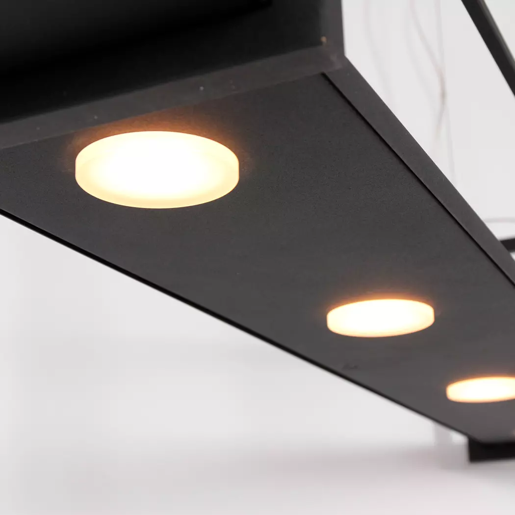 LED-Pendelleuchte Tor