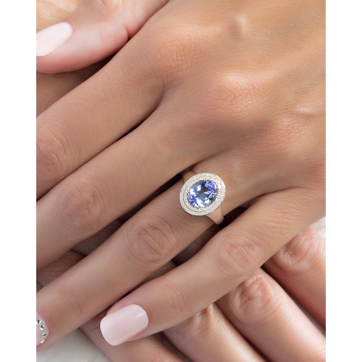 Bague de Tanzanite et Diamants sur Argent 925 | Luxueuse et Poids de 3.82grs
