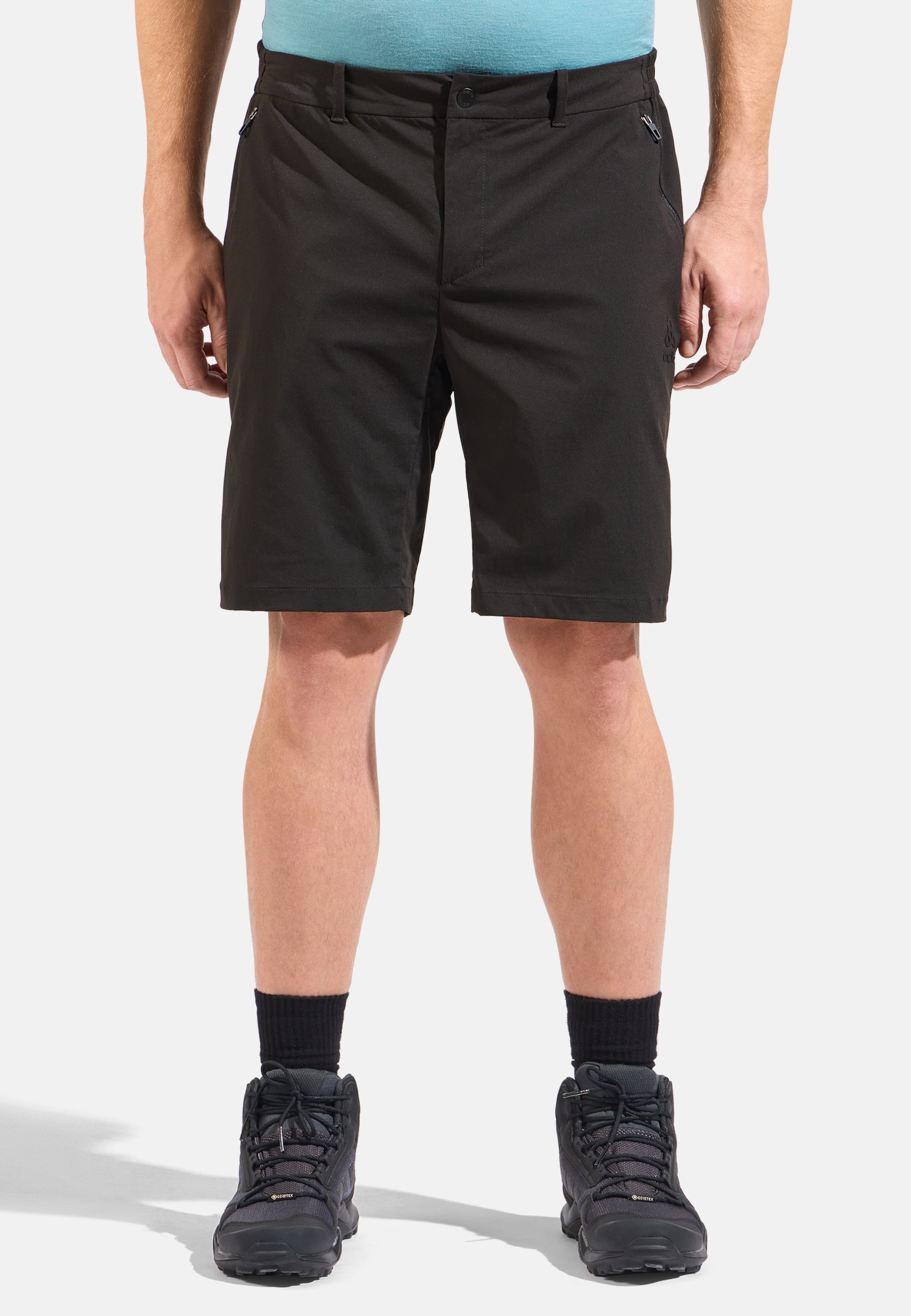 Ascent Light Wandershorts in black
