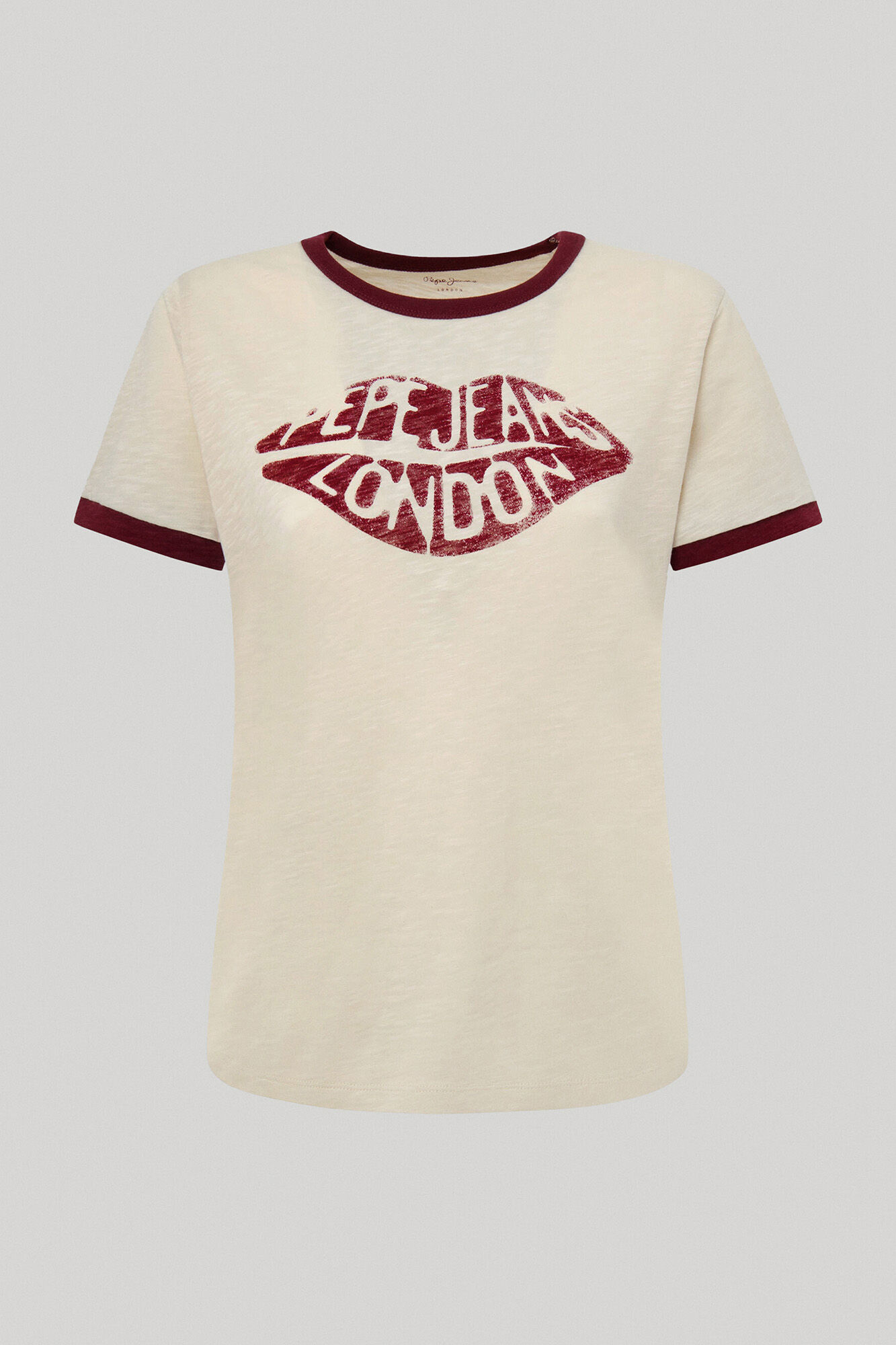Camiseta com estampa de lábios