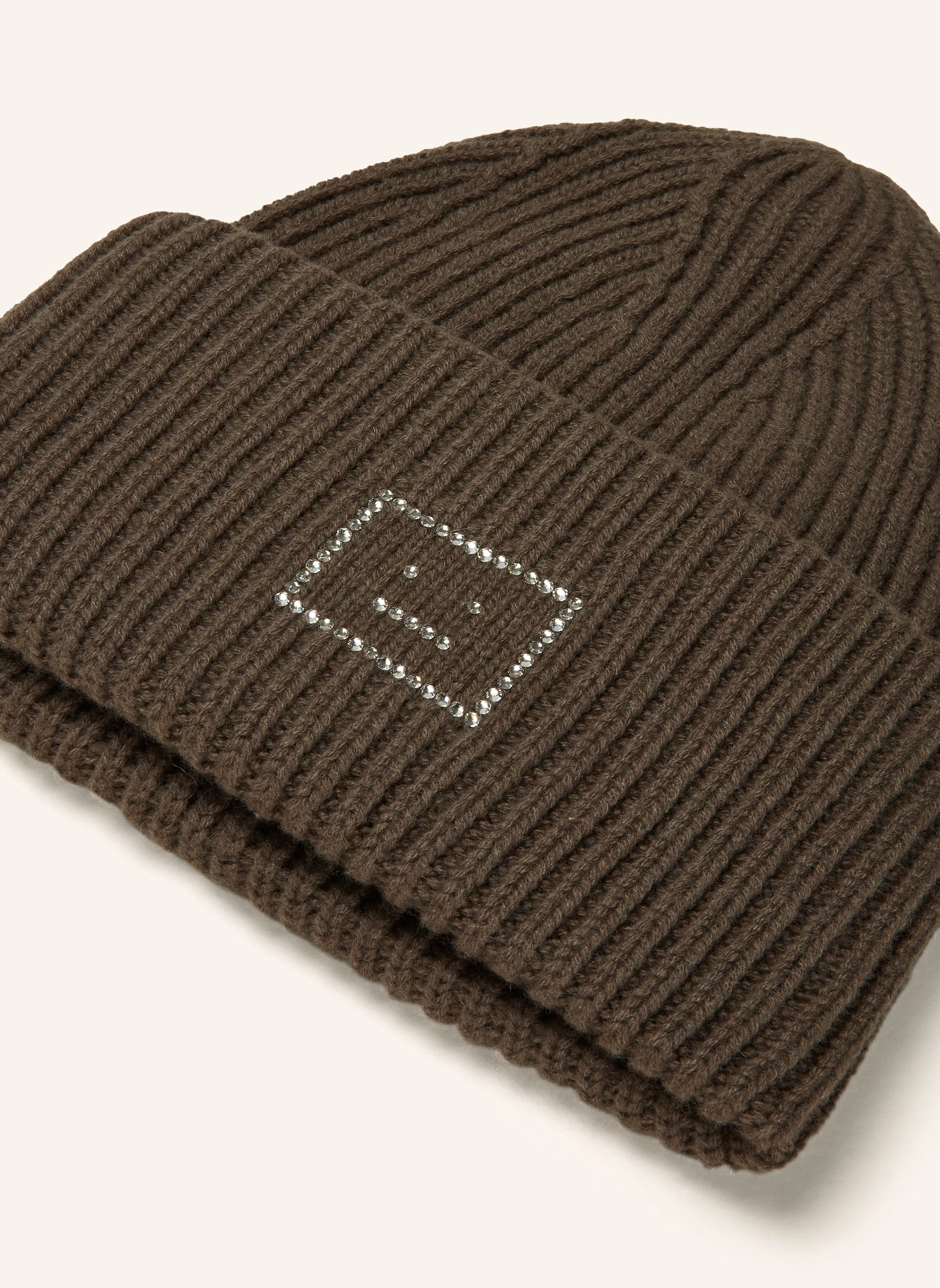 Acne Studios Mütze mit Schmucksteinen