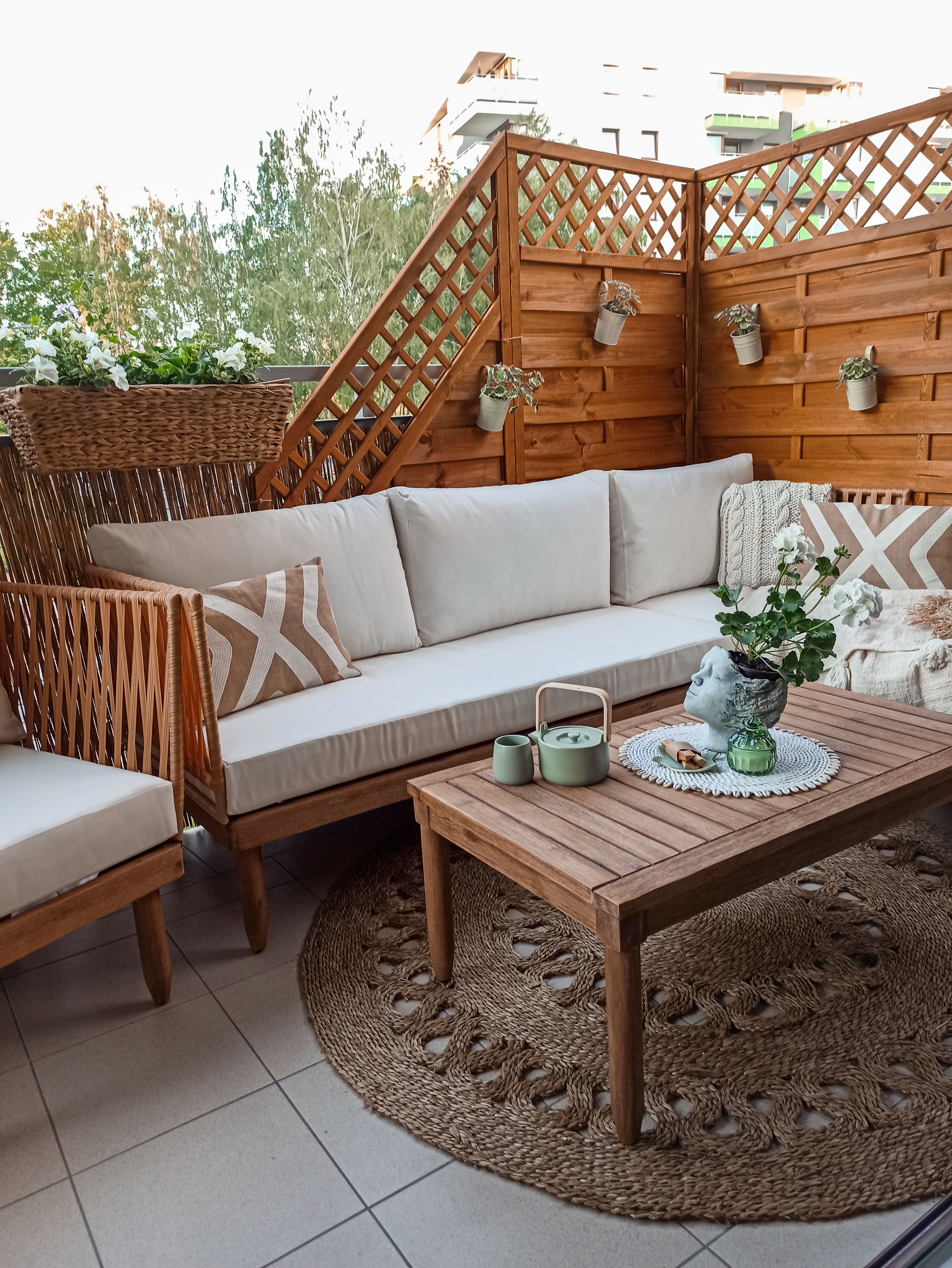 Loungeset met tafel 4-zits CREMONA linkszijdig Acaciahout Gebroken wit