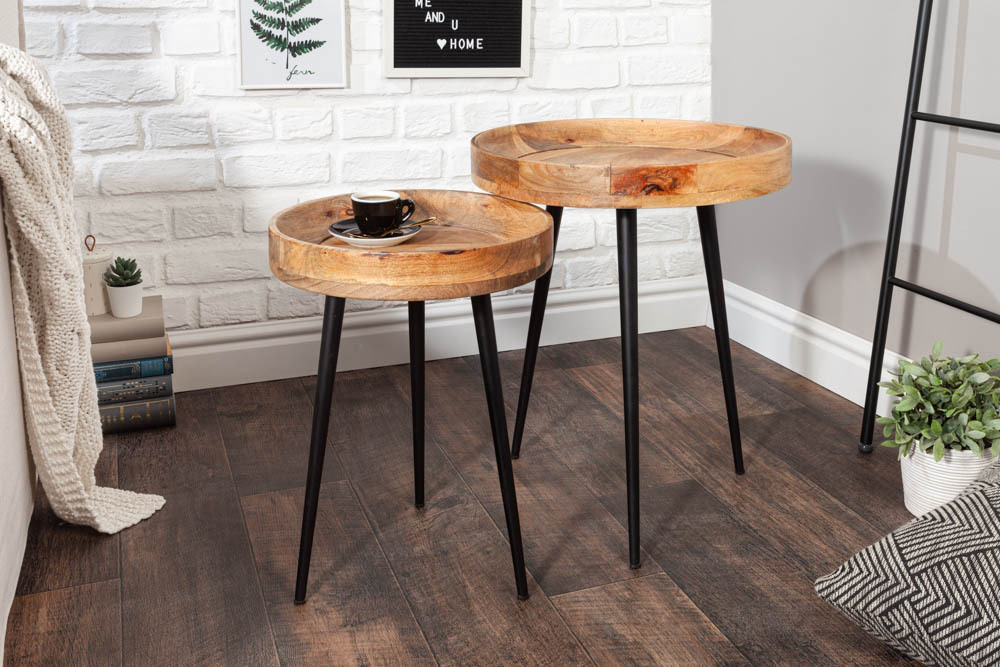 Massiver Beistelltisch PURE NATURE 35cm natur Mangoholz rund mit schwarzen Metallbeinen