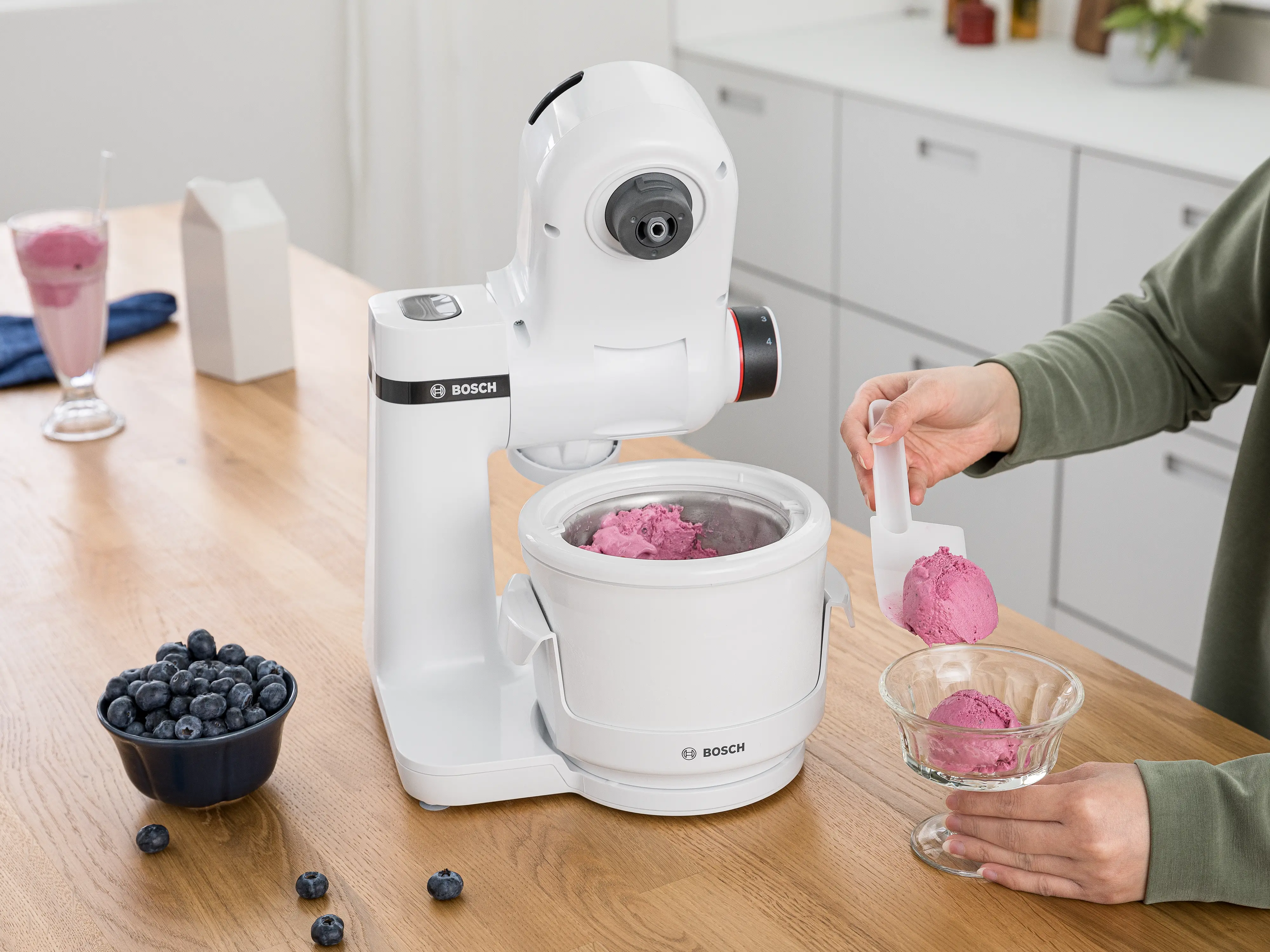 MUZS2EB---B IJsmaker voor MUM keukenmachines