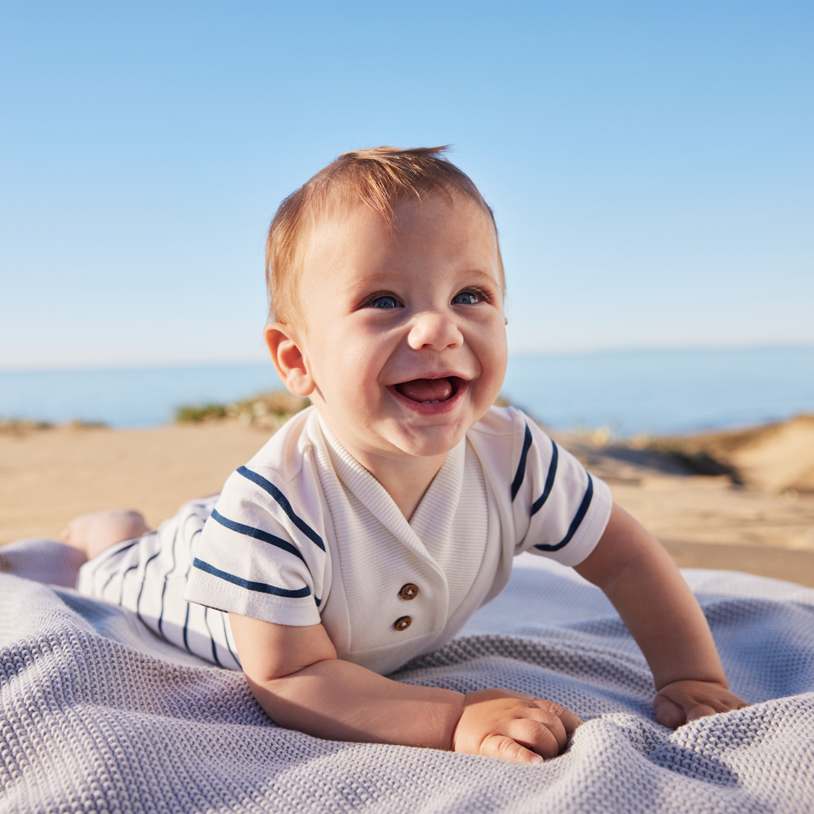 Topomini Newborn Overall mit Streifen weiss
