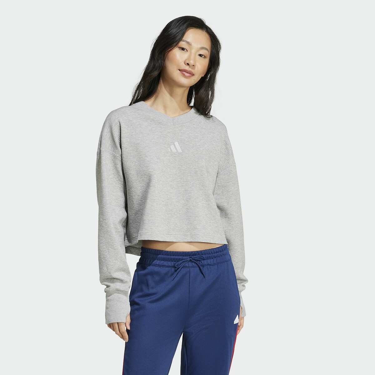 ADIDAS SPORTSWEAR<br>Moletom All Season, gola V, efeito canelado