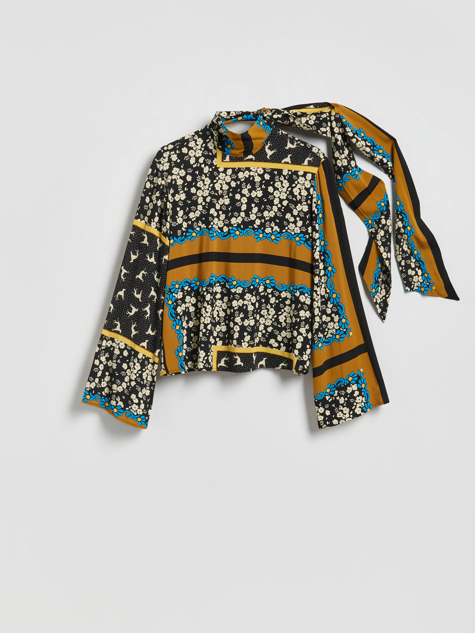 Gemusterte Bluse mit Bindung