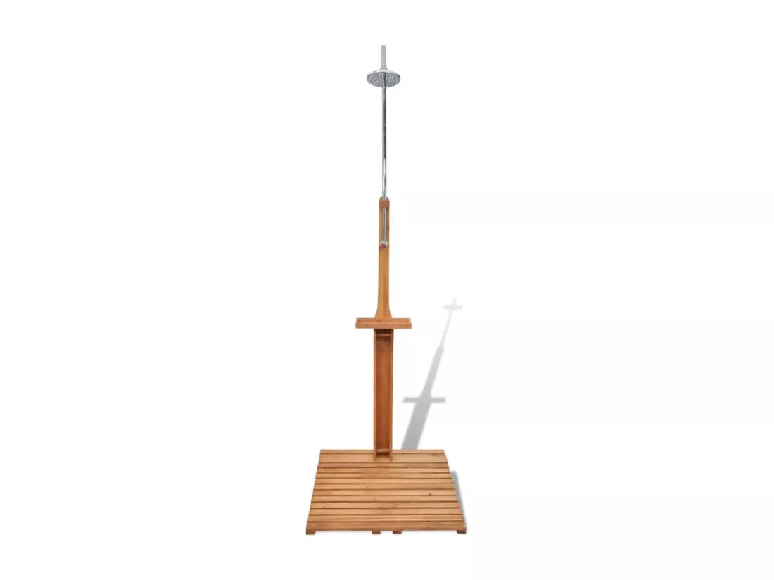 Douche de jardin en bois
