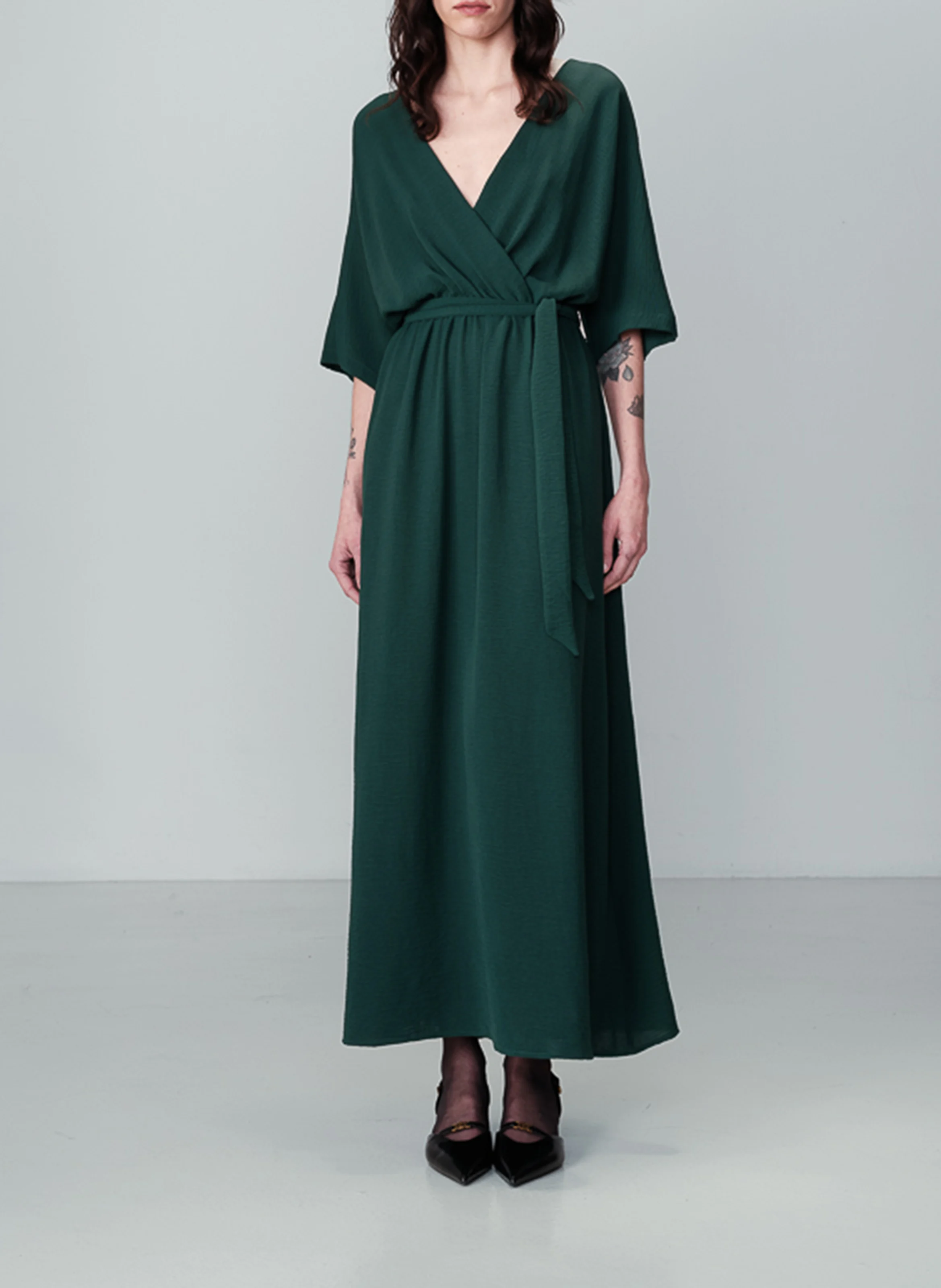 NAYA - Robe longue encolure cache-coeur | Vert