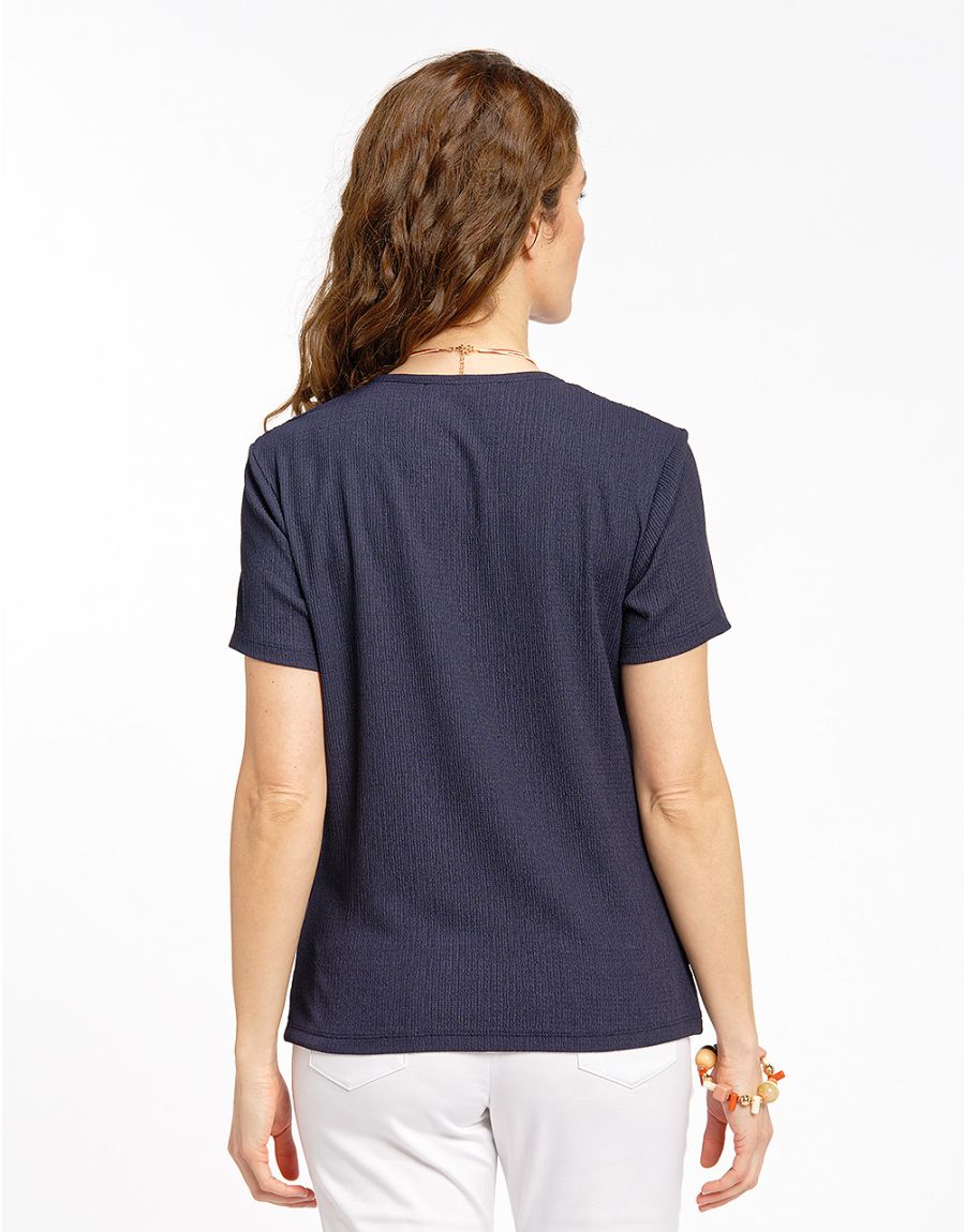 Blouse bleue à dentelle