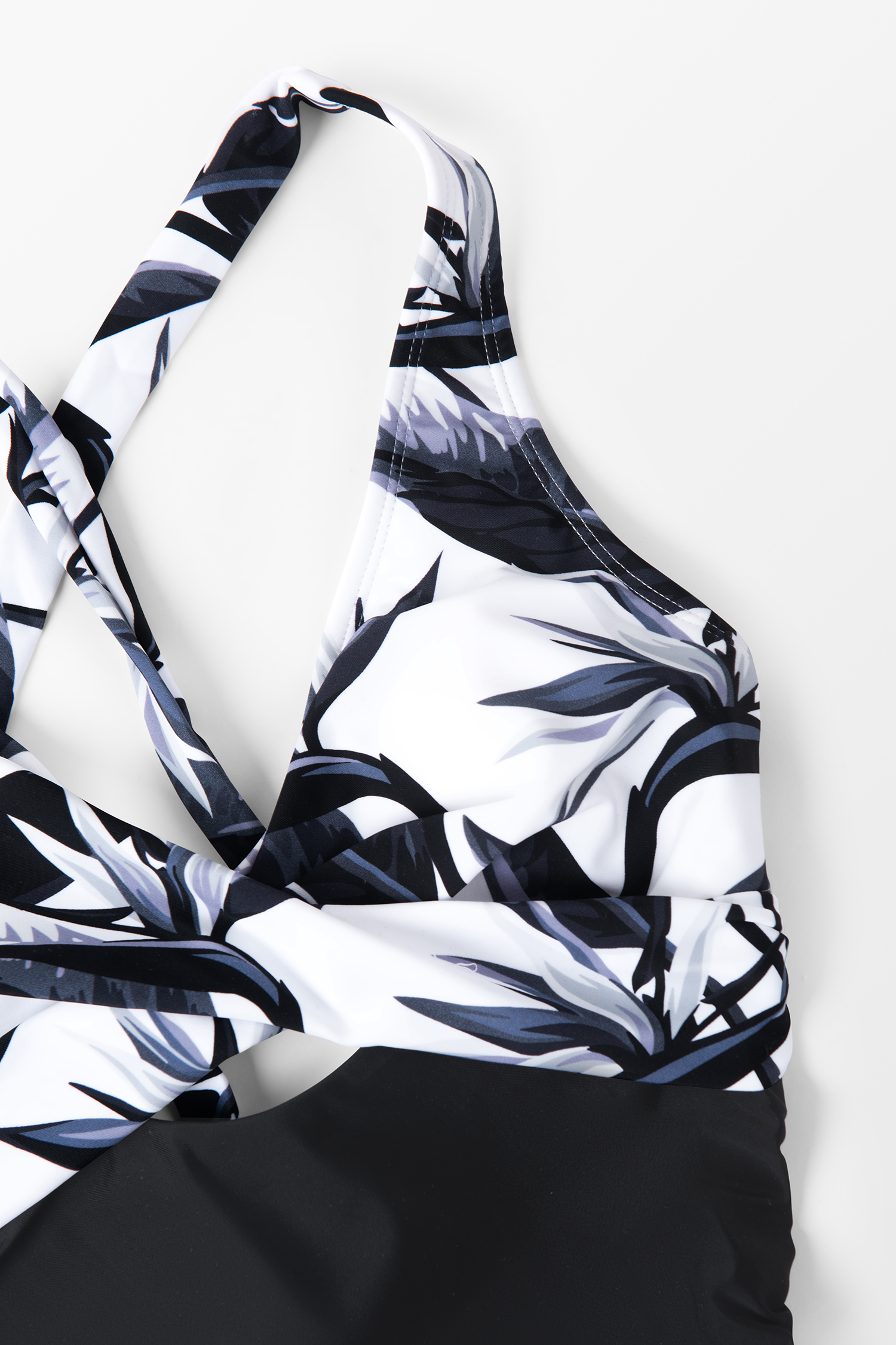 Maillot de bain une pièce ventre plat découpé tropical