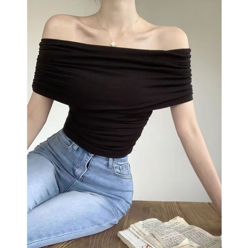HYAKU - Off-shoulder korte mouwen effen crop top