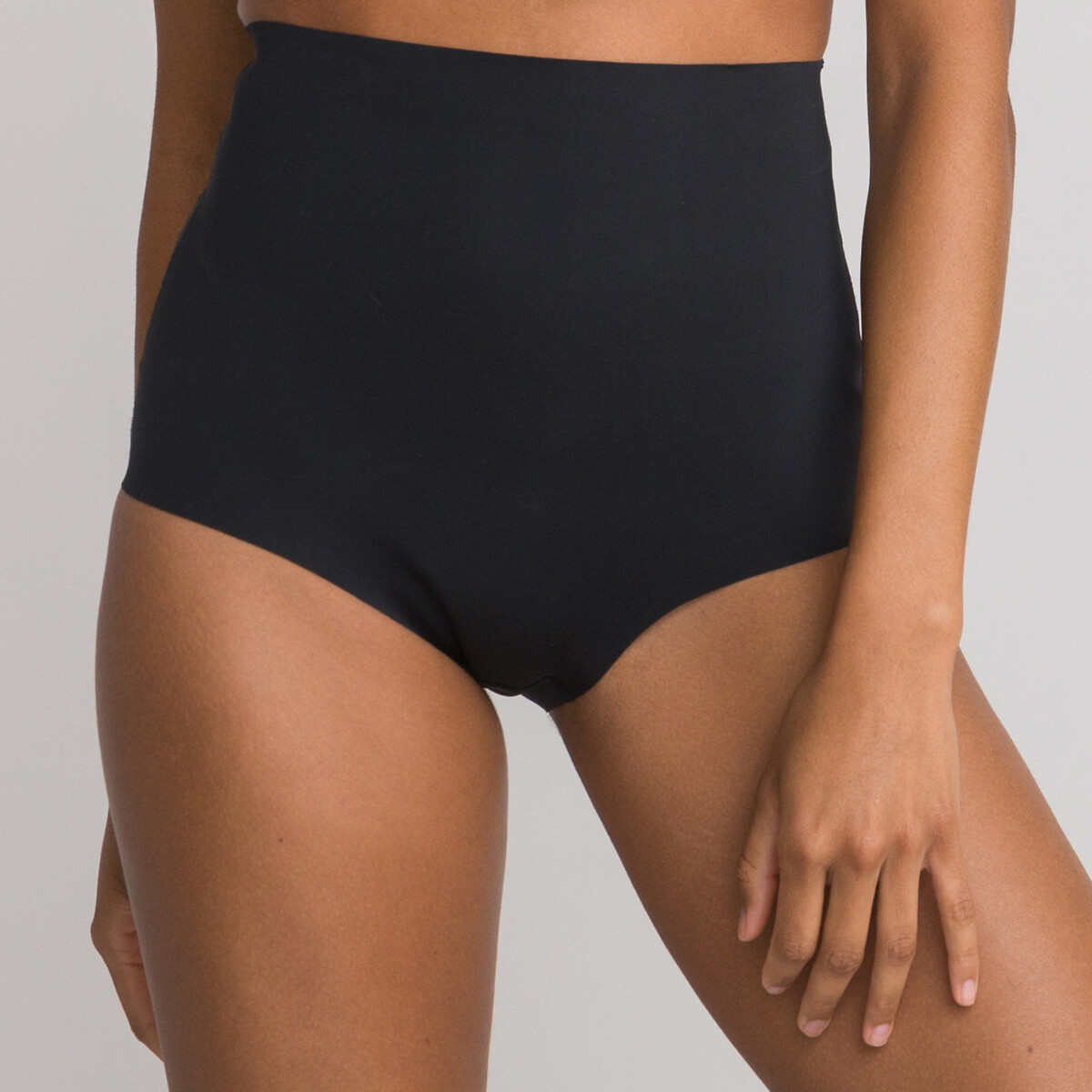 COLEÇÕES LA REDOUTE<br>Escultura labial reforçada com alta sustentação