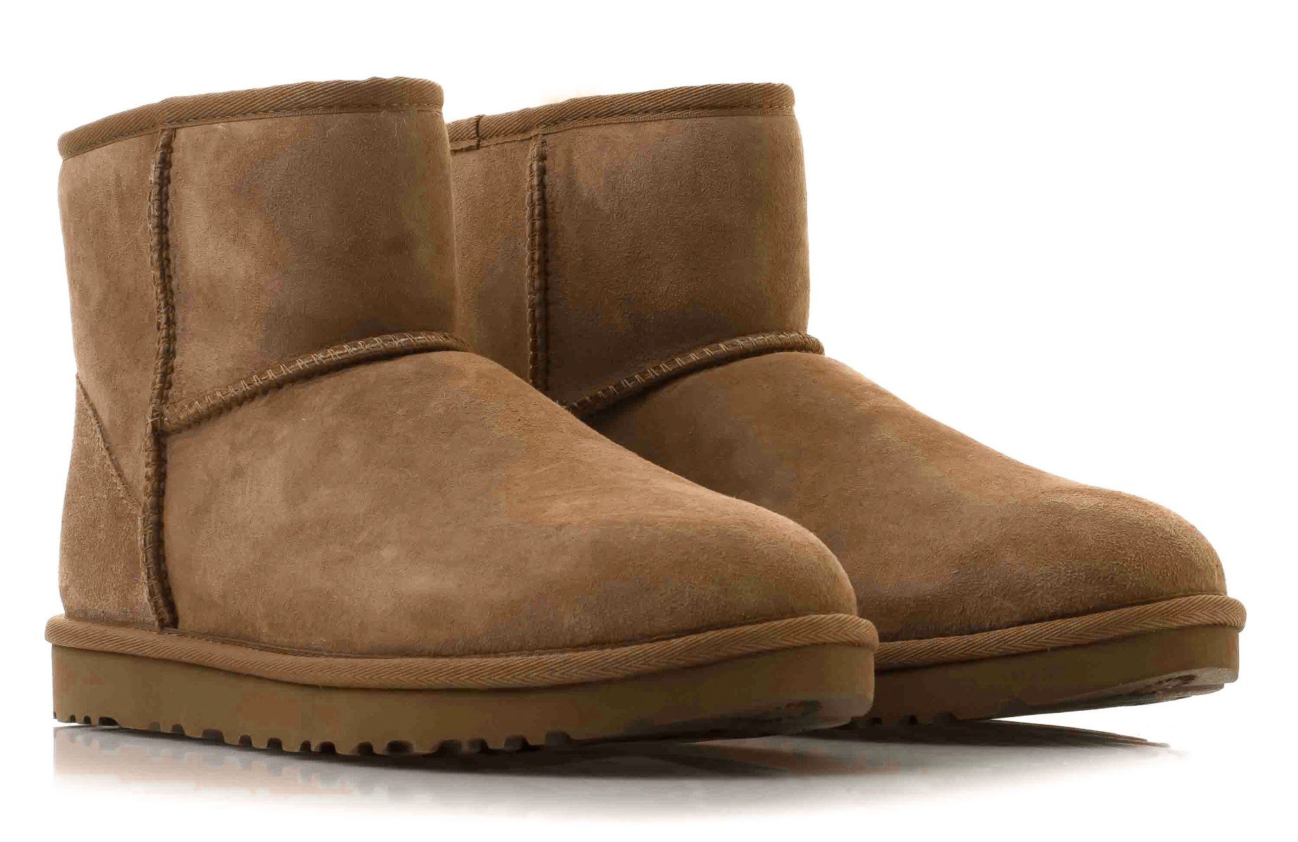 UGG Classic Mini II