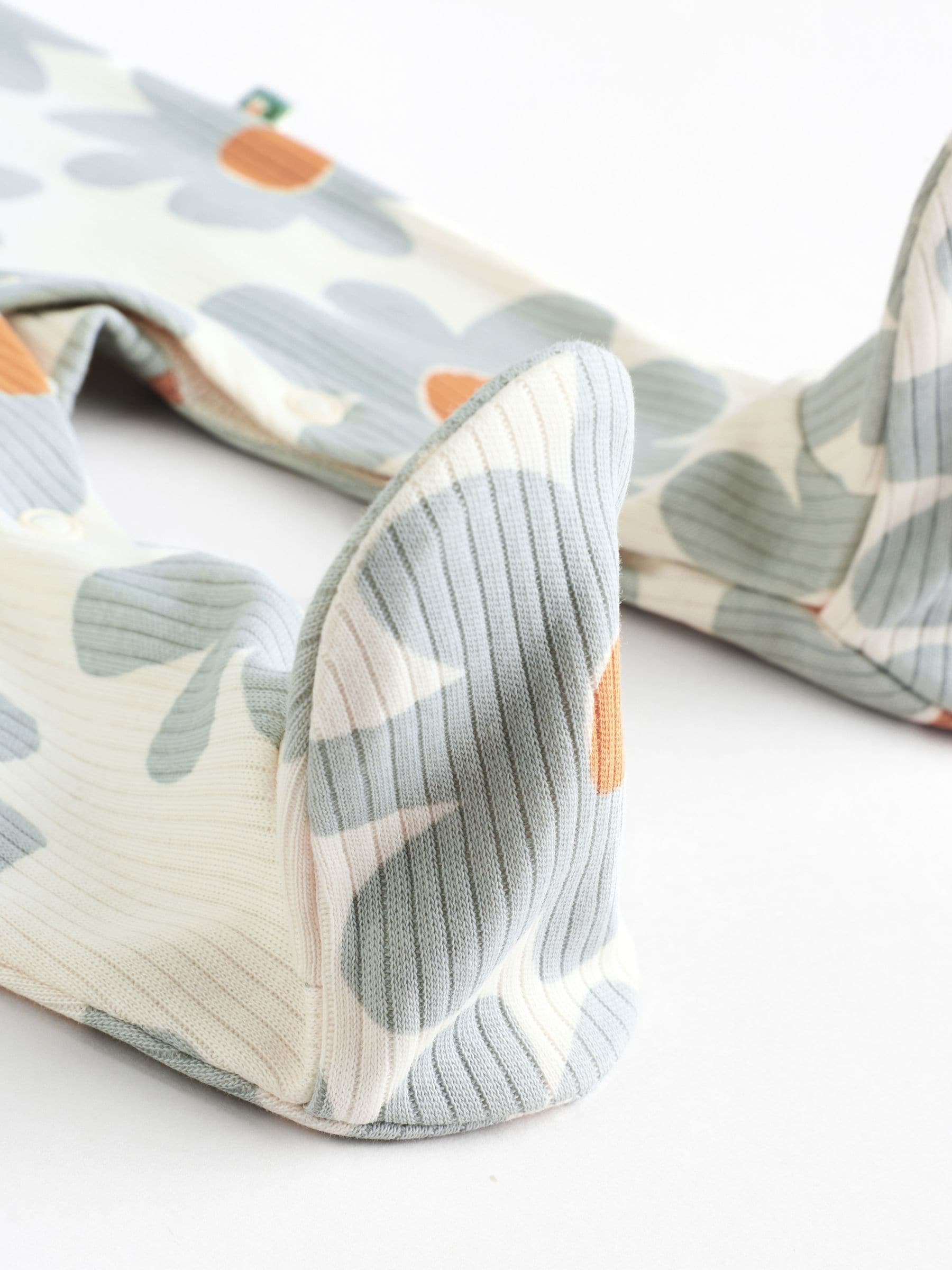 Saliegroen gebloemd - Verpakking van 5 babypyjama's (0 mnd-2 jr)