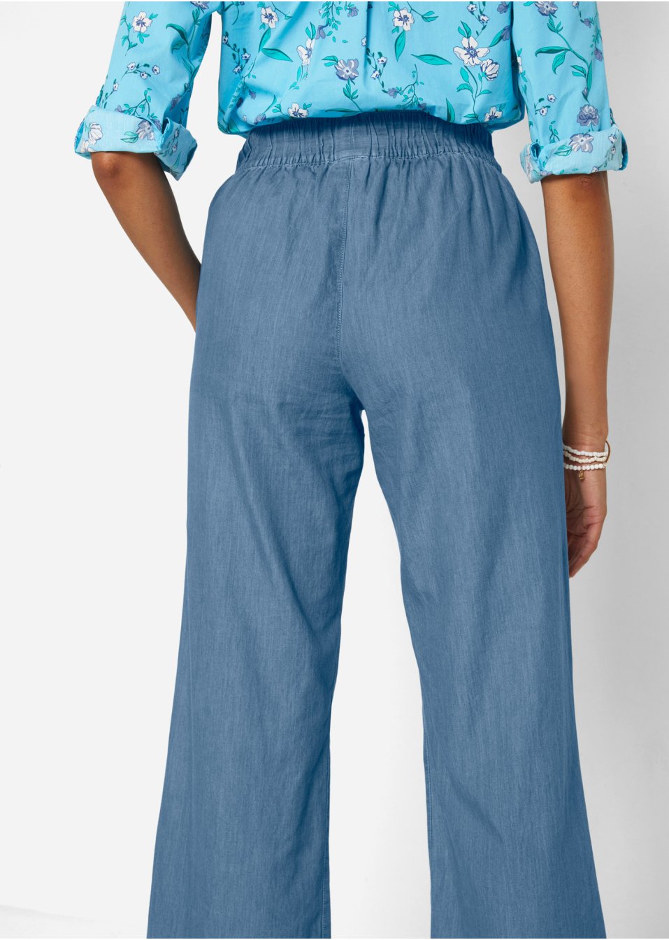 Jean à enfiler léger avec taille confortable, coupe large
