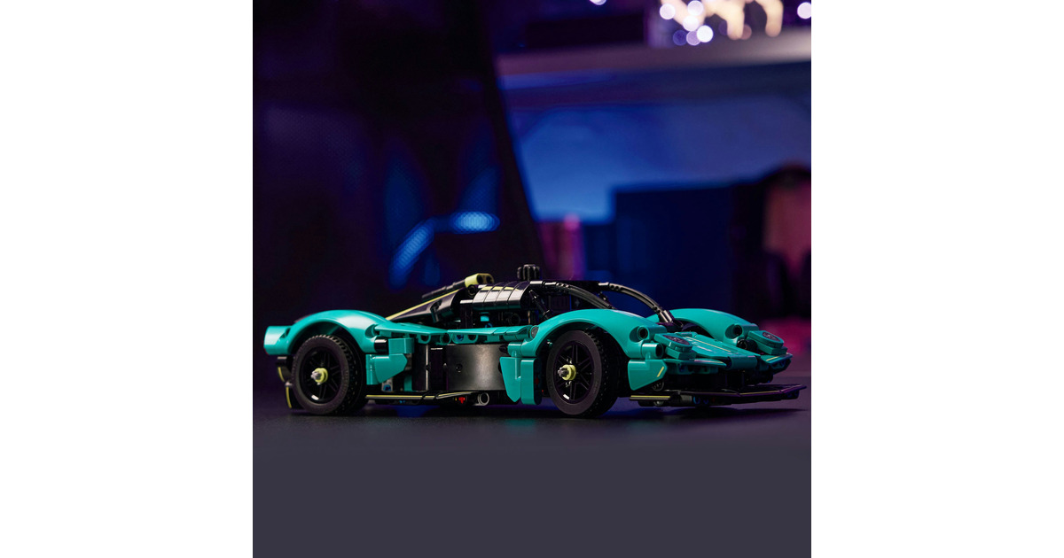LEGOTechnic - Aston Martin Valkyrie Constructiespeelgoed  (42208)