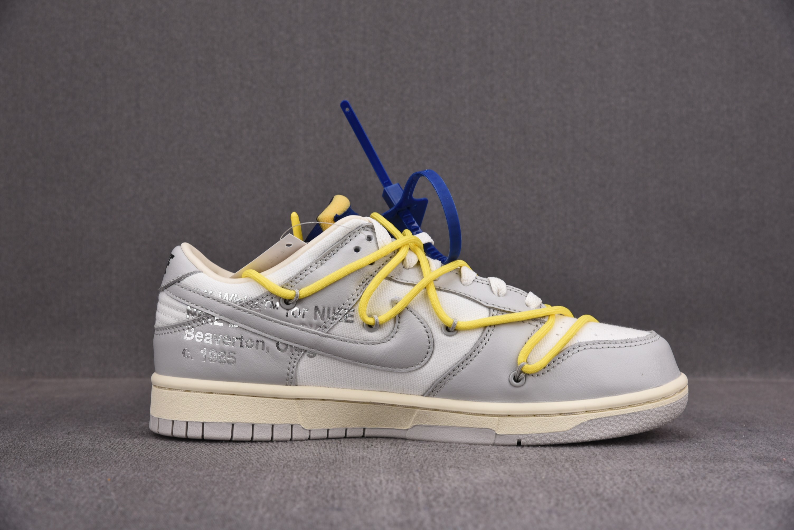 Nike Dunk Low   Lot 27