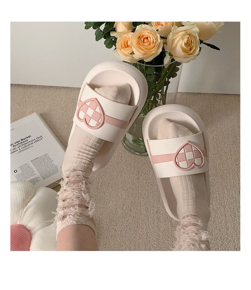 ZORI - Check Heart Slippers