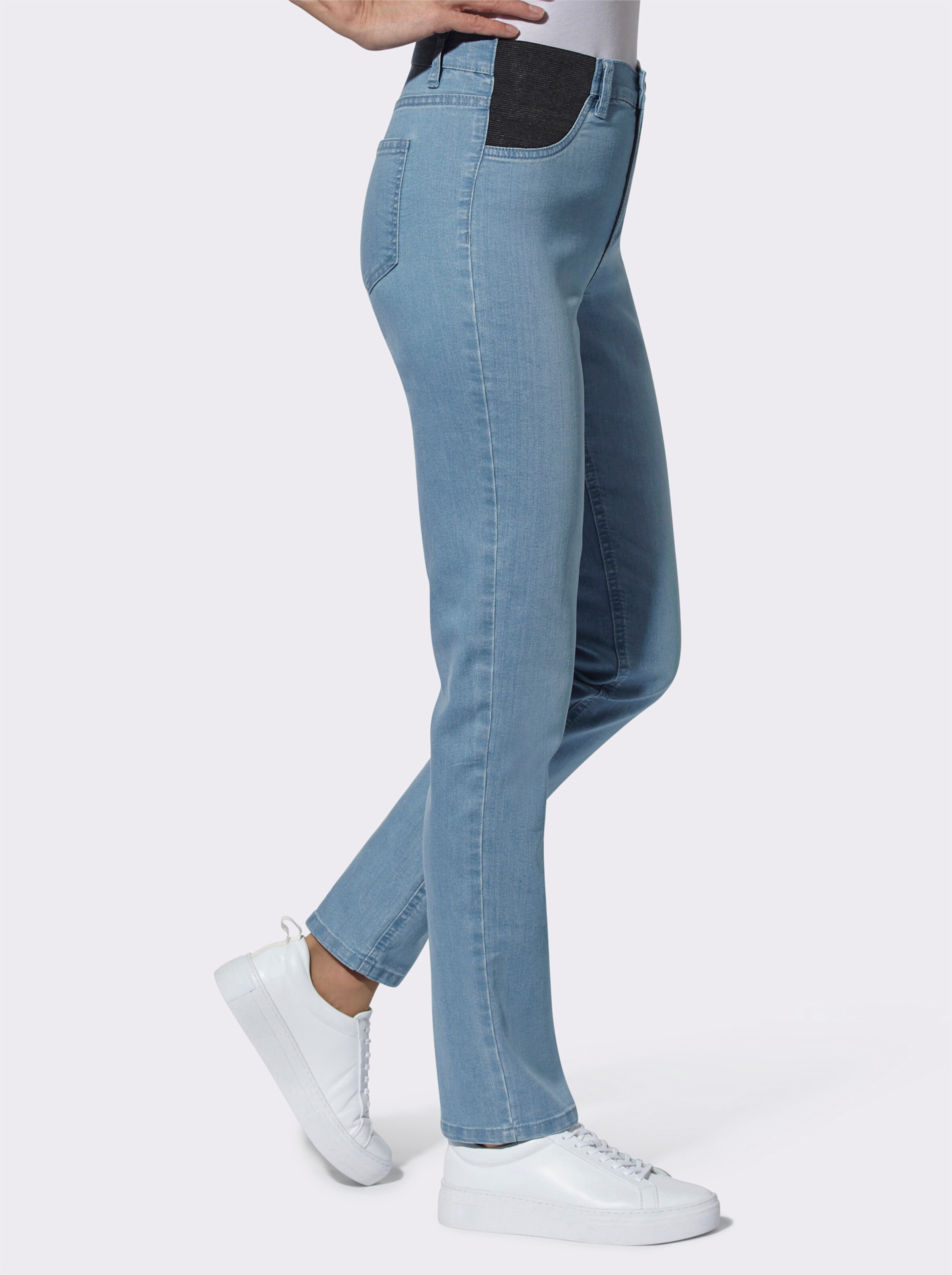Jeans mit elastischen Einsätzen