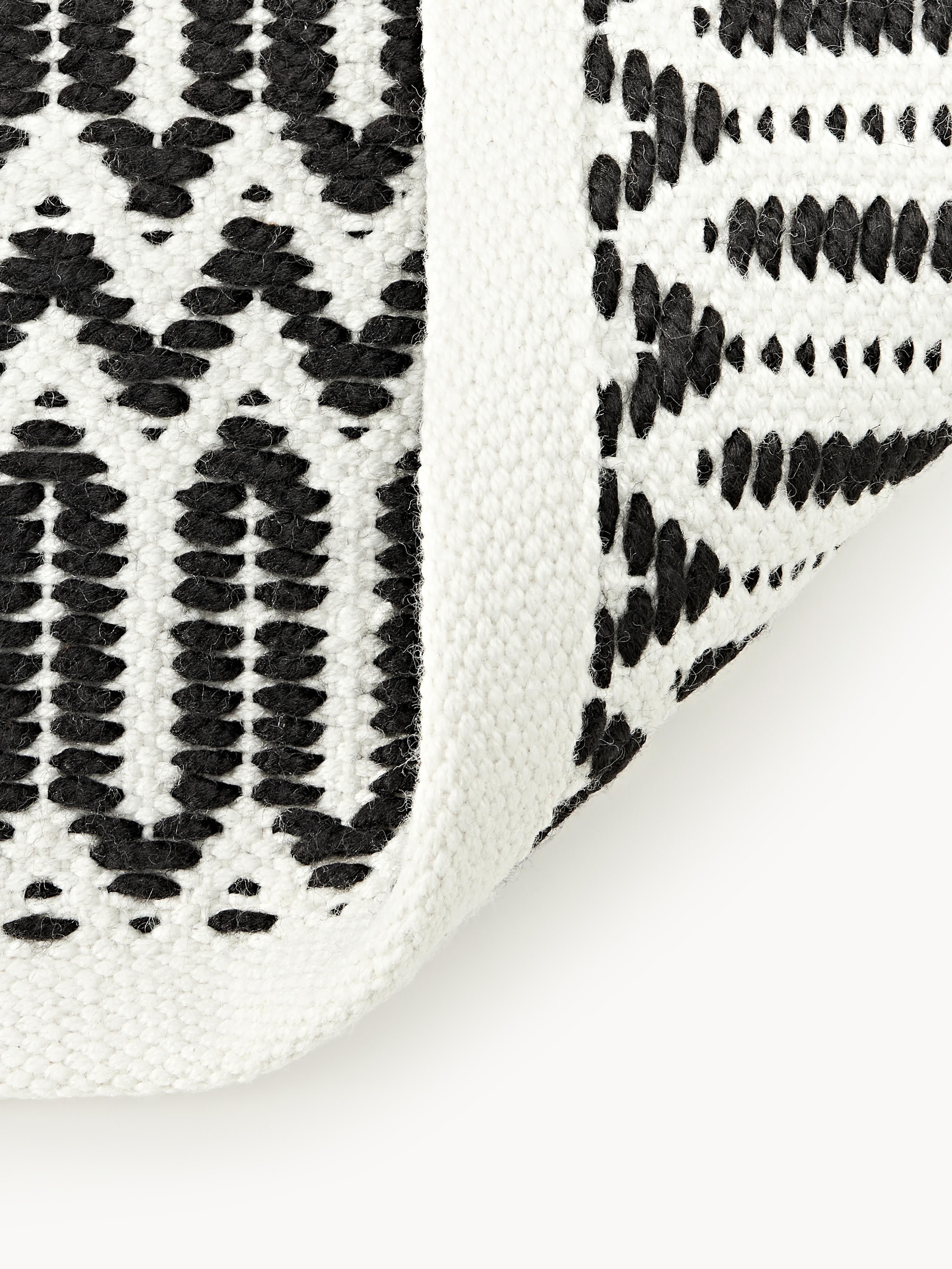 Handgeweven outdoor loper Rune met geometrisch patroon